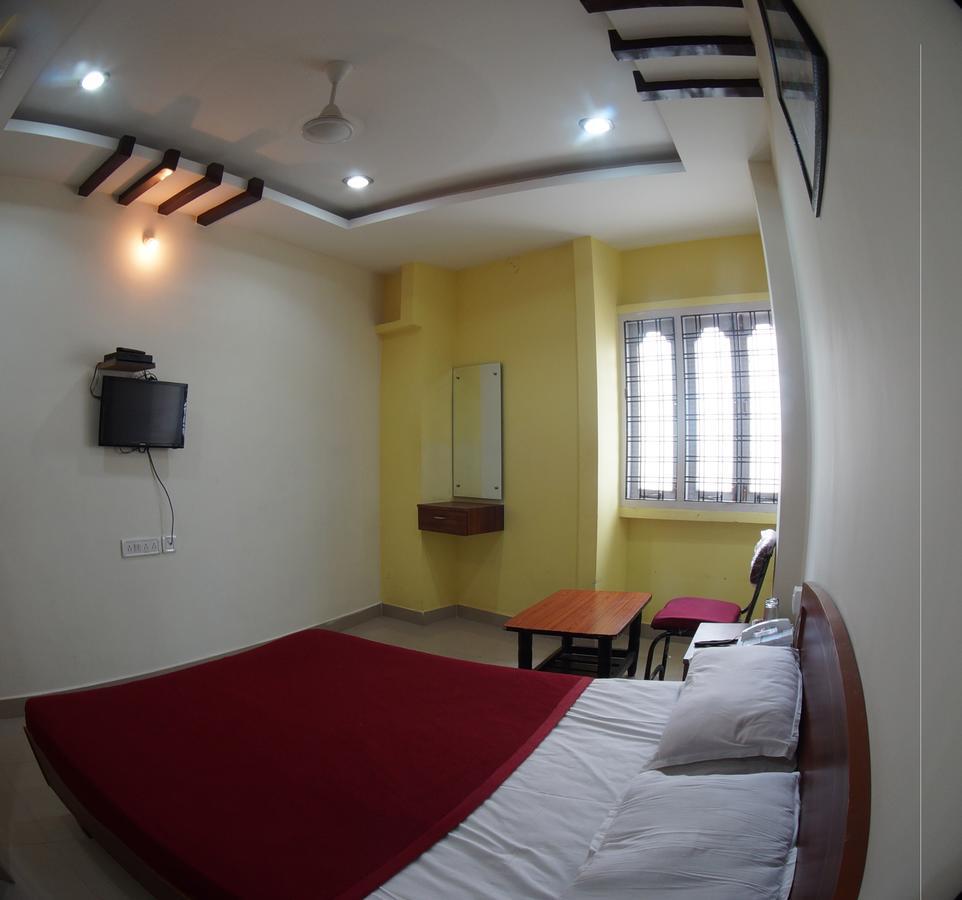 Oyo Flagship 74392 Hotel Mahesh Residency Hyderabad Exteriör bild